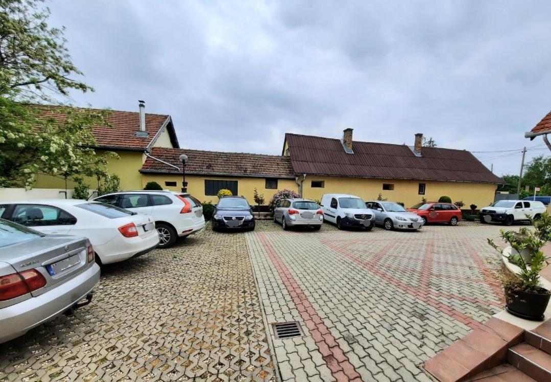 Sovirag Termal Panzio Hotel Hajdúnánás Exterior foto